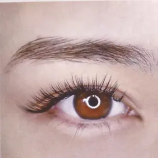 マツエク・マツパ aim所属・H Mizukiのマツエク・マツパデザイン