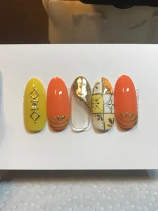 ミディアム M. KOTOMIのネイルデザイン