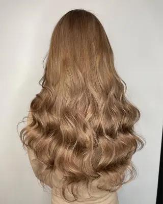 ロング カラー エクステ/ハイトーン レイヤーHIROのヘアスタイル