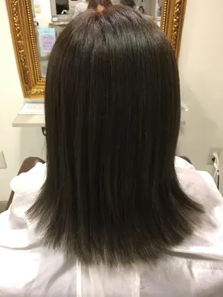 ミディアム 🩷🍭中津・梅田 エリア🍬💜のヘアスタイル