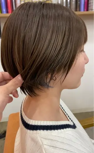 ショート ショートヘア、ボブ こやさん　コヤマのヘアスタイル