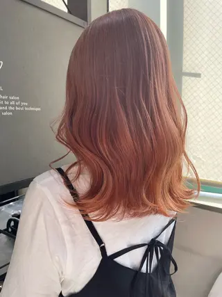 カラー AIRI layer cut hairのヘアスタイル