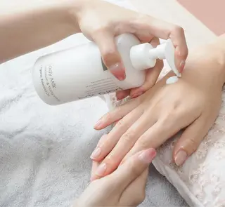 Lovin所属・Natsumi .のネイルデザイン