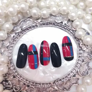 ネイル マジックミラー所属・マジック ミラーのネイルデザイン