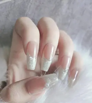 ネイル pink ladyサロン所属・べ にのネイルデザイン