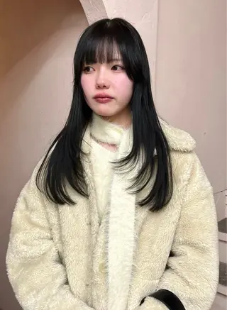 セミロング カラー iru所属・レイヤーカット/ ハイトーン/mikiのヘアスタイル