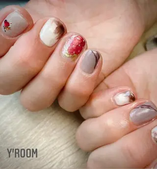 ネイル YUKA （ネイリスト）のネイルデザイン