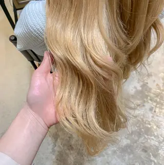 ロング カラー ヘアアレンジ yuka .のヘアスタイル