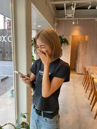 ミディアム カラー レイヤーカット/ マリアのヘアスタイル