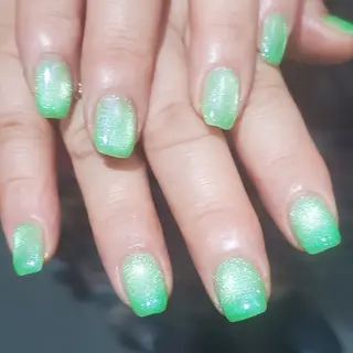 ネイル MOM 原宿店所属・MoM マムネイル原宿のネイルデザイン