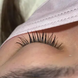 マツエク・マツパ pixie bob所属・pixie bob AIRIのマツエク・マツパデザイン