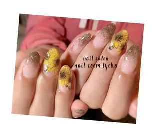 ネイル ﾈｲﾙﾙｰﾑﾘｯｶ 𝐦𝐚𝐲𝐮のネイルデザイン