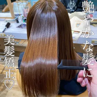 セミロング 山本翔一郎 韓国顔周りレイヤーのヘアスタイル