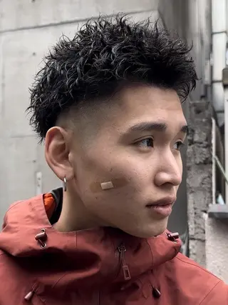 パーマ メンズ fifth原宿 宮部蓮のヘアスタイル