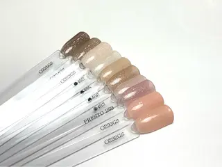 ネイル Plus Ewalu / mihiroのネイルデザイン