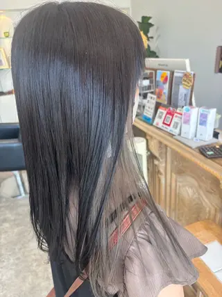 セミロング 亀田 萌奈のヘアスタイル