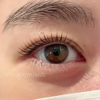 マツエク・マツパ truck阿倍野所属・truck 渡邊 侑季の眉毛・アイブロウイメージ