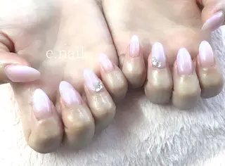 ネイル e.nail所属・和賀井 恵理のネイルデザイン