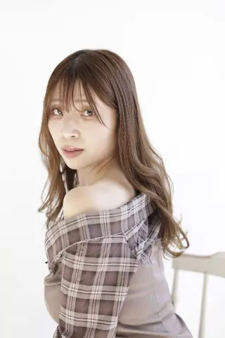 カラー 束感まつぱ🥑🤍 NATUKI🤍のマツエク・マツパデザイン