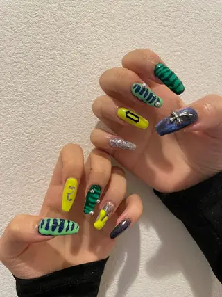 ネイル 束感まつ毛/ネイル/ LED♥KIRARAのマツエク・マツパデザイン