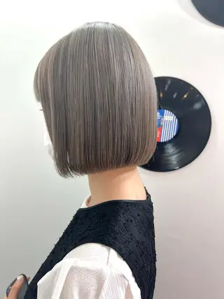 ショート カラー ヘアアレンジ 🧨ブリーチー×ボブ レイヤー💎じゅえるのヘアスタイル