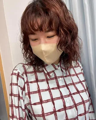 カラー パーマ pole/apartment所属・💓パーマ，💗 レイヤーカットのヘアスタイル