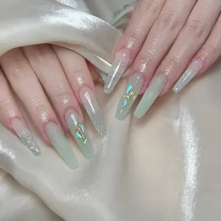 ネイル Maggie Nail🦩のネイルデザイン