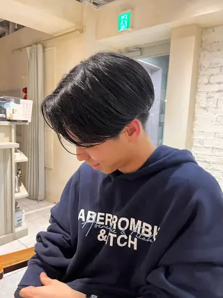 カラー 清水 菜花のヘアスタイル