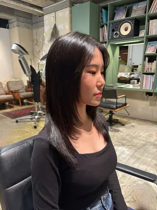 ミディアム カラー 渡邊 彩乃のヘアスタイル