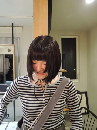 カラー YUI／レイヤー カット/透明感カラーのヘアスタイル