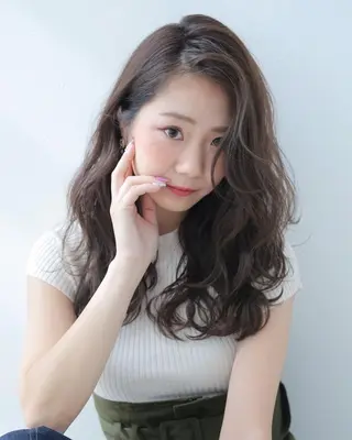 セミロング 指名支持率NO.1 スタイリストのヘアスタイル