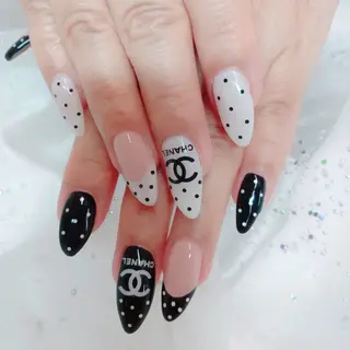 ネイル 柘植 祐子のネイルデザイン