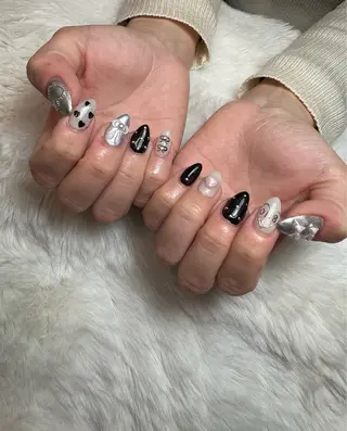 ネイル 黒須莉奈 IRYのネイルデザイン