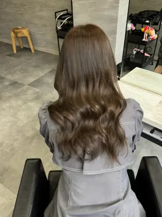 セミロング カラー 垢抜けのプロ🪄 honoのヘアスタイル