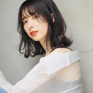 ミディアム hoNua. 栄/透明感カラーのヘアスタイル