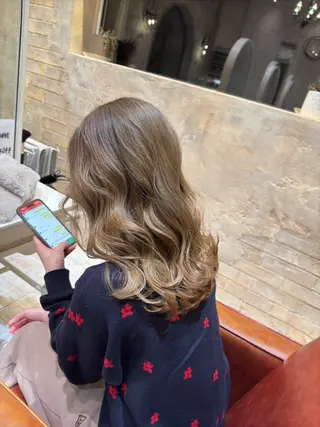 セミロング 小妻 陸人のヘアスタイル