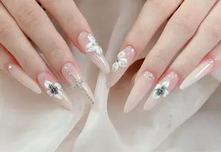 ネイル 小 雨のネイルデザイン