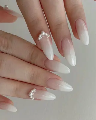 ネイル e llaのネイルデザイン