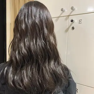 ロング カラー 似合わせカット 小林愛奈のヘアスタイル