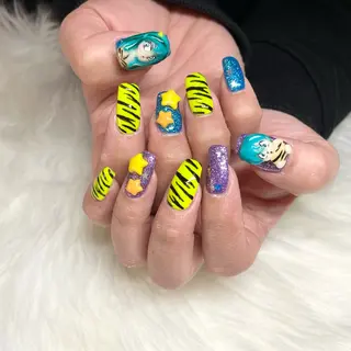 ネイル R nailのネイルデザイン