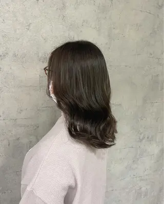 セミロング カラー 唐澤 千尋のヘアスタイル