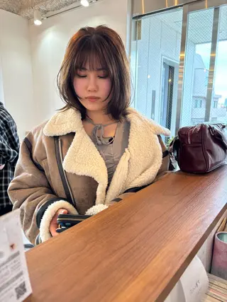 ミディアム 林　蓮／レイヤー /透明感カラーのヘアスタイル