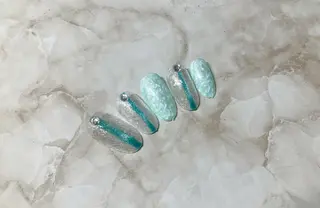 ネイル andulte MAIのネイルデザイン