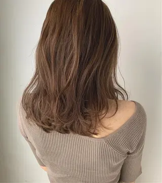 セミロング カラー MIA 菅原のヘアスタイル