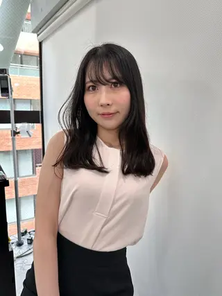 ミディアム Endearing 銀座/レイヤーカットのヘアスタイル