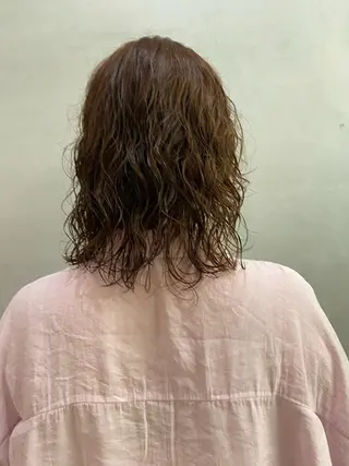 ミディアム カラー パーマ ヘアアレンジ 、 、のヘアスタイル