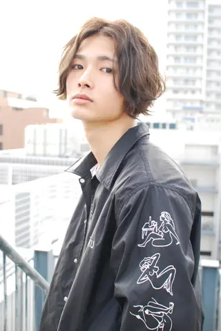 ミディアム カラー パーマ メンズ olga所属・松尾謙佑【ハイライト LEDエクステ】のヘアスタイル