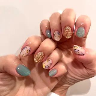 ネイル 黒葛原 めぐみのネイルデザイン