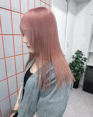 ロング カラー PELE所属・盛れる💖ミルクティ ー💍🎀yuiのヘアスタイル