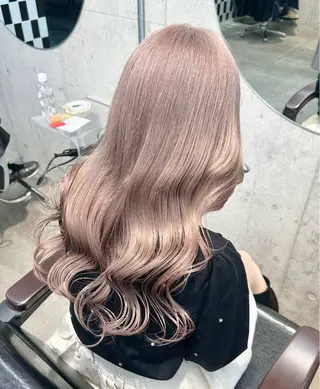 カラー ⭐️ハイトーン⭐️ 💕SAKURA💕のヘアスタイル